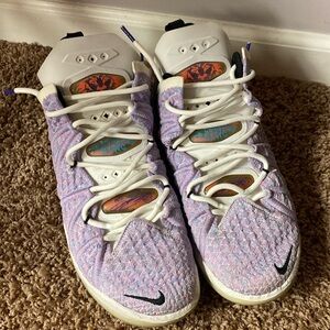 Mens Nike LeBron Graffiti